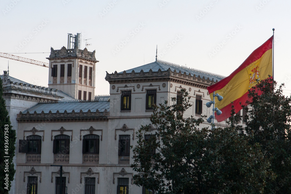 Bandera o Flag en la ciudad de Granada, comunidad autonoma de Andalucia o Andalusia, pais de España o Spain