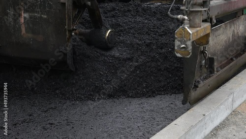 Straßenbau, Einbau von Asphalt