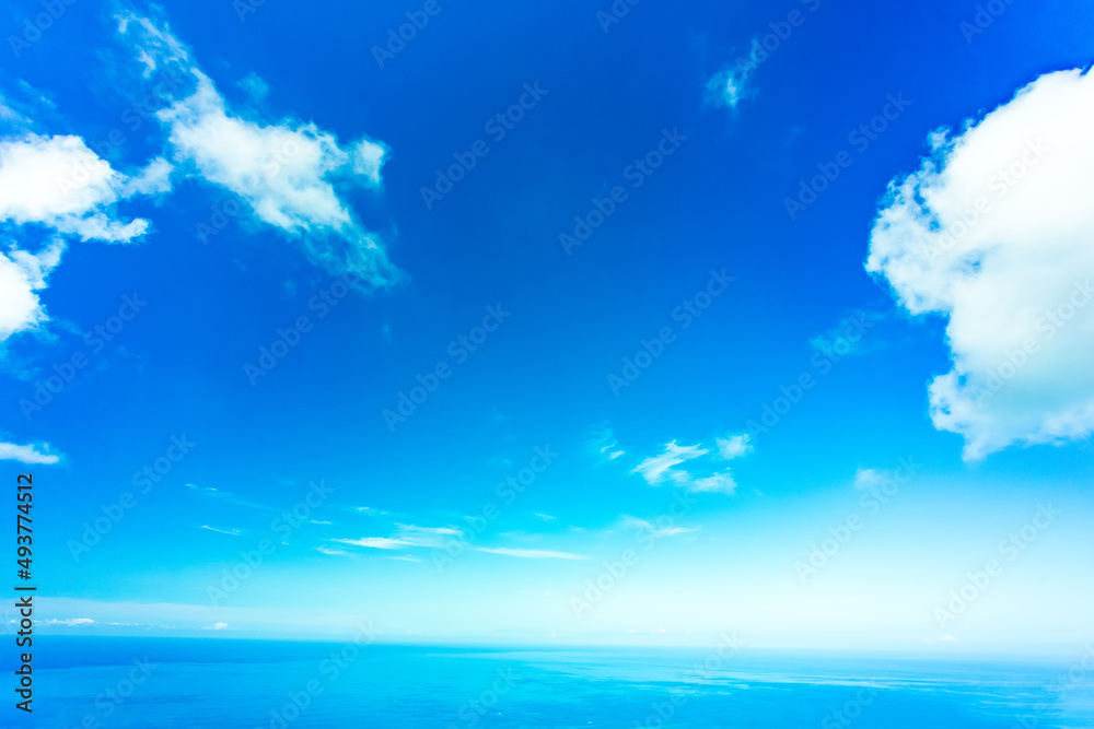 Very beautiful clear blue sky with few clouds in a tropical region - Reunion Island Very beautiful clear blue sky with few clouds in a tropical region - Reunion Island