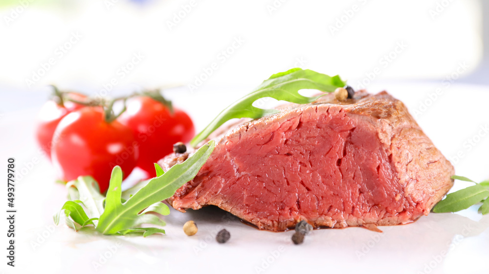 beef steak with peppers and tomato