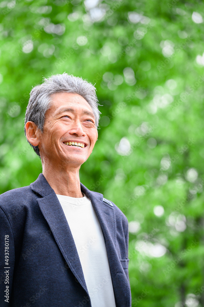 シニア男性 ポートレート 元気 活力 シニア男性 ポートレート 元気 活力