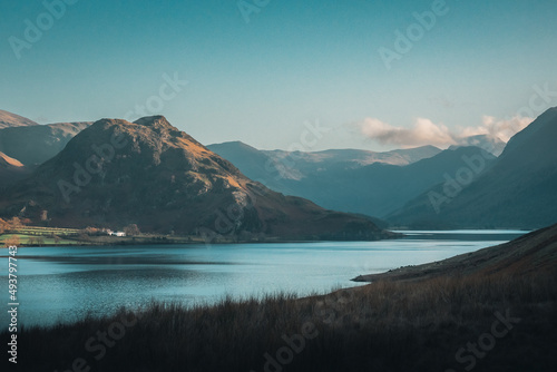 Wallpaper Mural lake in the mountains Torontodigital.ca