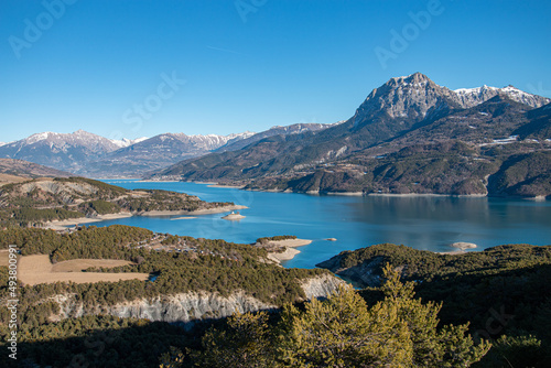 Fototapeta Naklejka Na Ścianę i Meble -  Lake of Serre Ponçon in winter, France