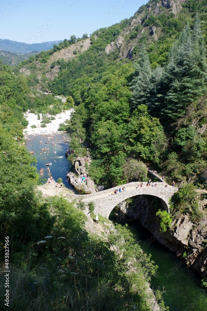 Fototapeta premium Pont du Diable à Thueyts