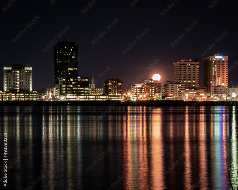 Downtown Baton Rouge from across the Mississippi River