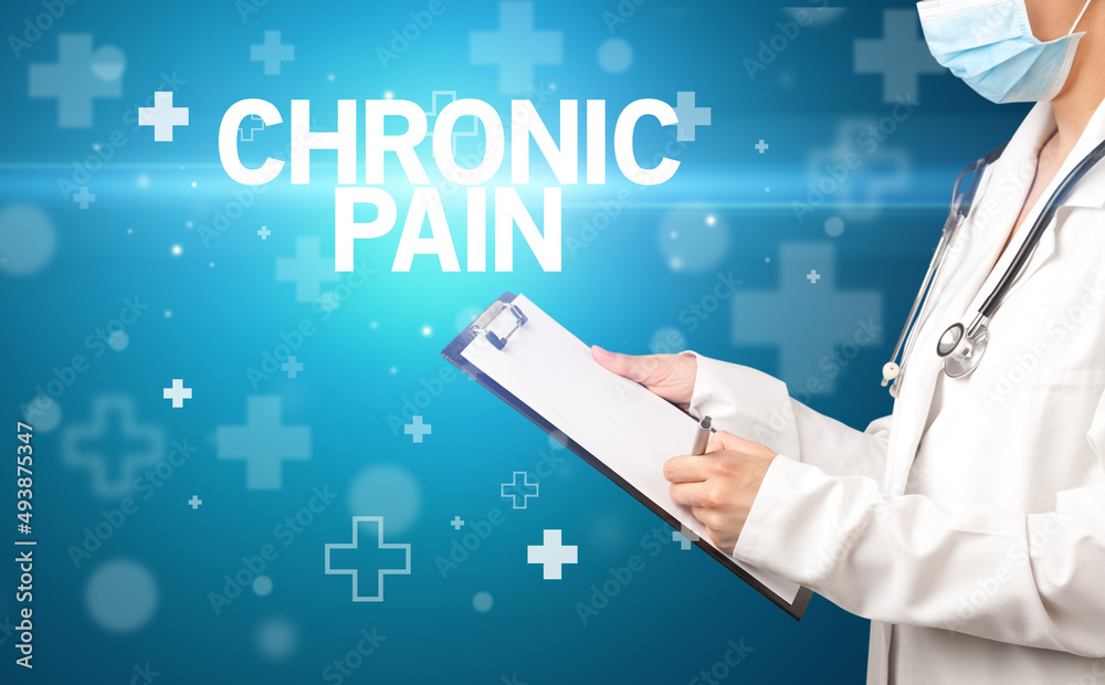 doctor writes notes on the clipboard