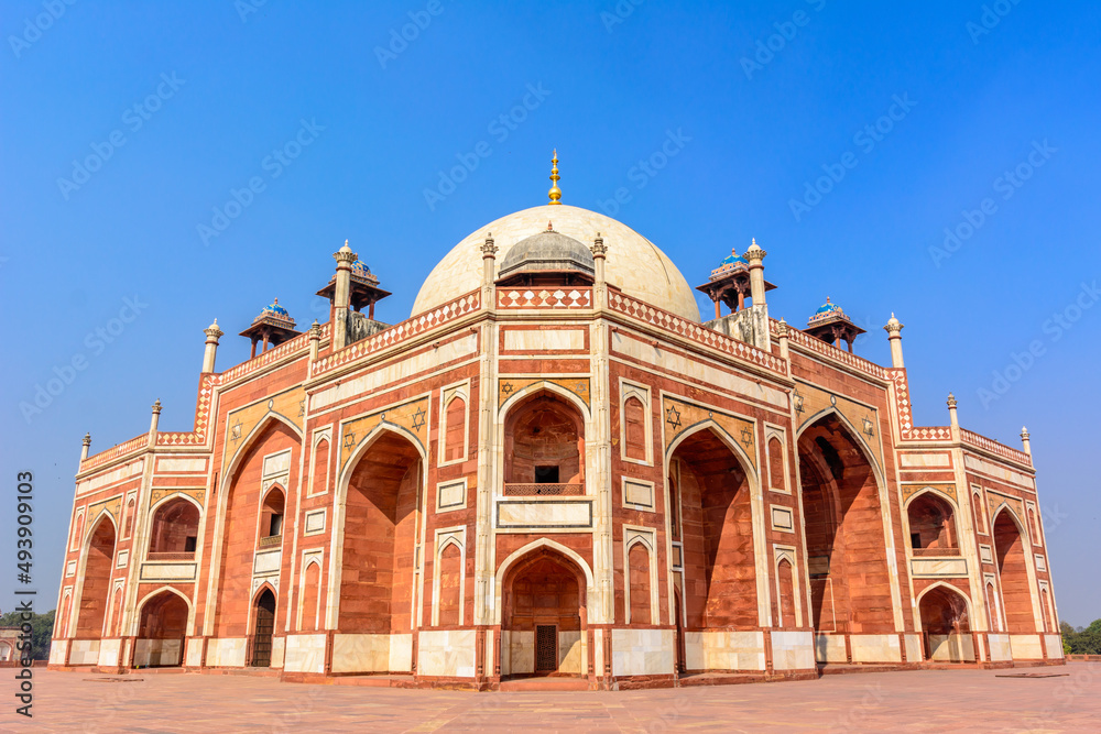 Humayun's tomb of Mughal Emperor Humayun designed by Persian architect Mirak Mirza Ghiyas in New Delhi, India.