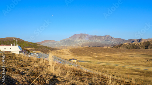 阿蘇山(阿蘇中岳・草千里ヶ浜)「野焼き後の風景」
Mt. Aso (Mt. Nakadake, Aso Senrigahama) 