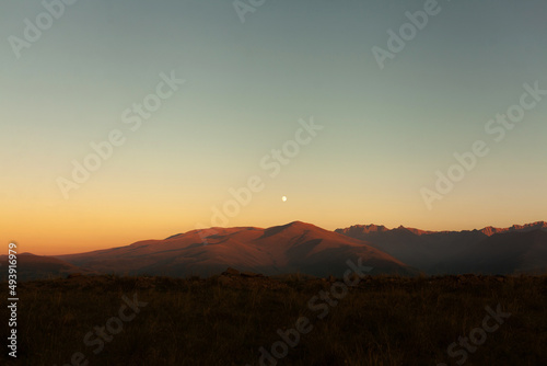Sunset in the mountains © Антон Романюк