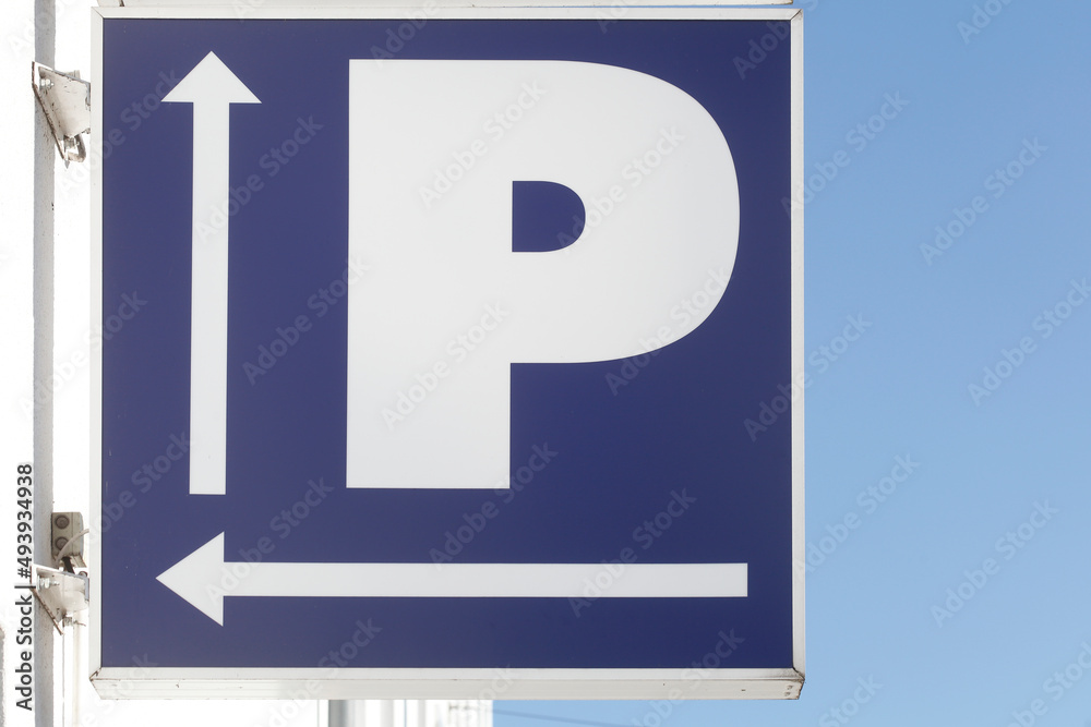 Verkehrsschild Parkhauseinfahrt, Deutschland, Europa Verkehrsschild Parkhauseinfahrt, Deutschland, Europa