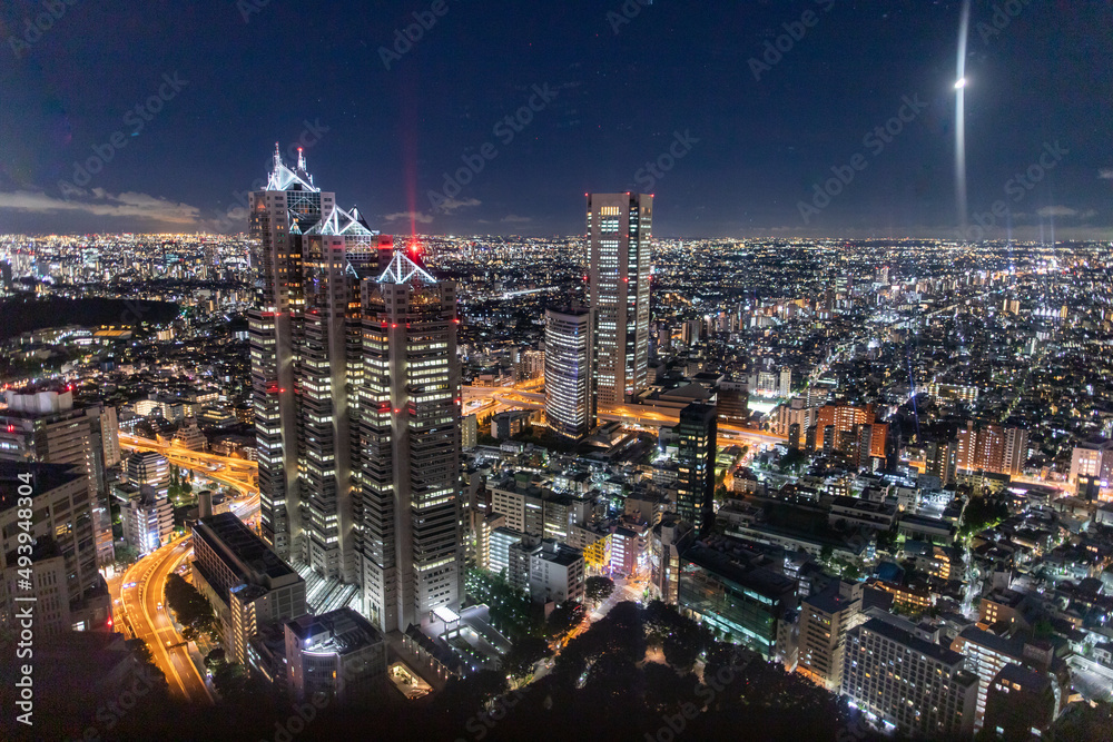 東京都　新宿区ビル街の夜景
