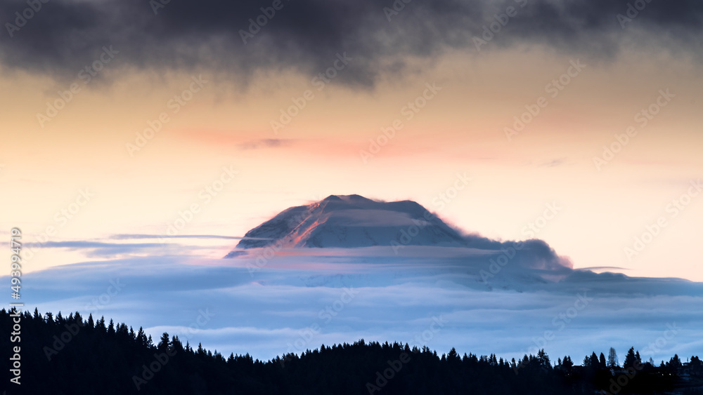 Mt Rainier cloudy sunrise 