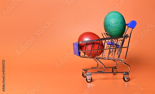 easter eggs in a shopping cart