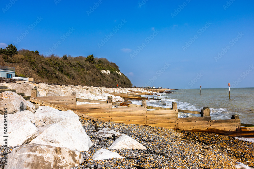 Kingsdown is a village of Walmer, itself south of Deal, on the English Channel coast of Kent. Shingle beach runs north to Deal and beyond. Kingsdown is a village of Walmer, itself south of Deal, on the English Channel coast of Kent. Shingle beach runs north to Deal and beyond.
