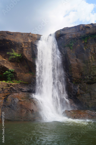 Athirapally water fall Kerala © Nivansa