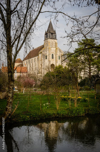 Eglise Notre Dame de Mehun sur Yèvre (ID: 494083507)