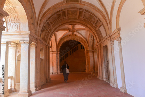 Kreuzgang des Convento de Cristo (Christuskloster) in Tomar, Portugal