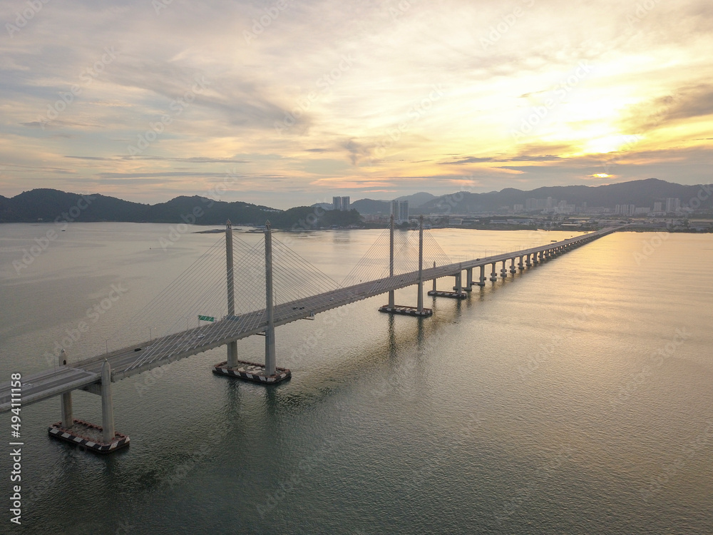 Obraz premium Aerial view sunset Penang Second Bridge.