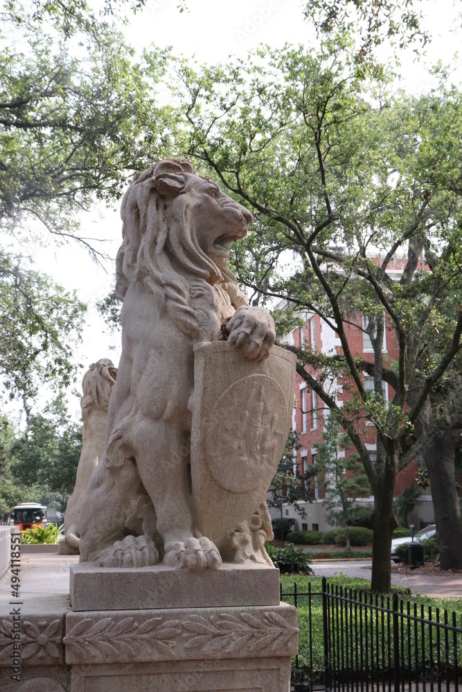 statue of lion in park