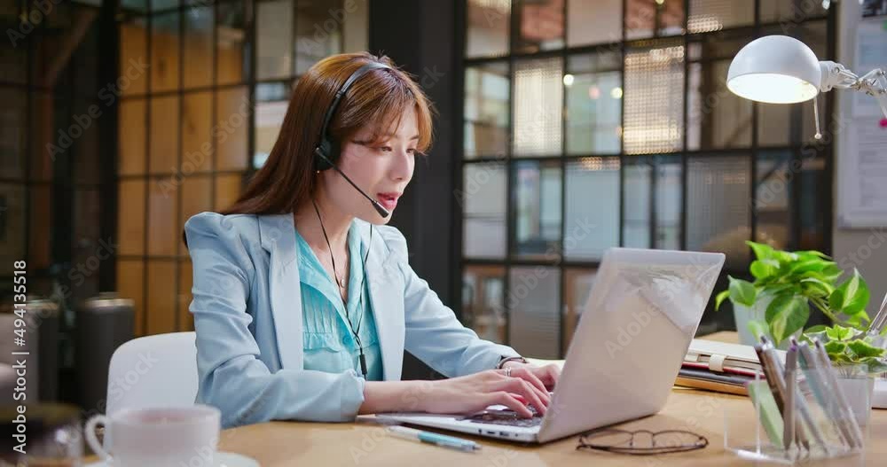 service phone operator