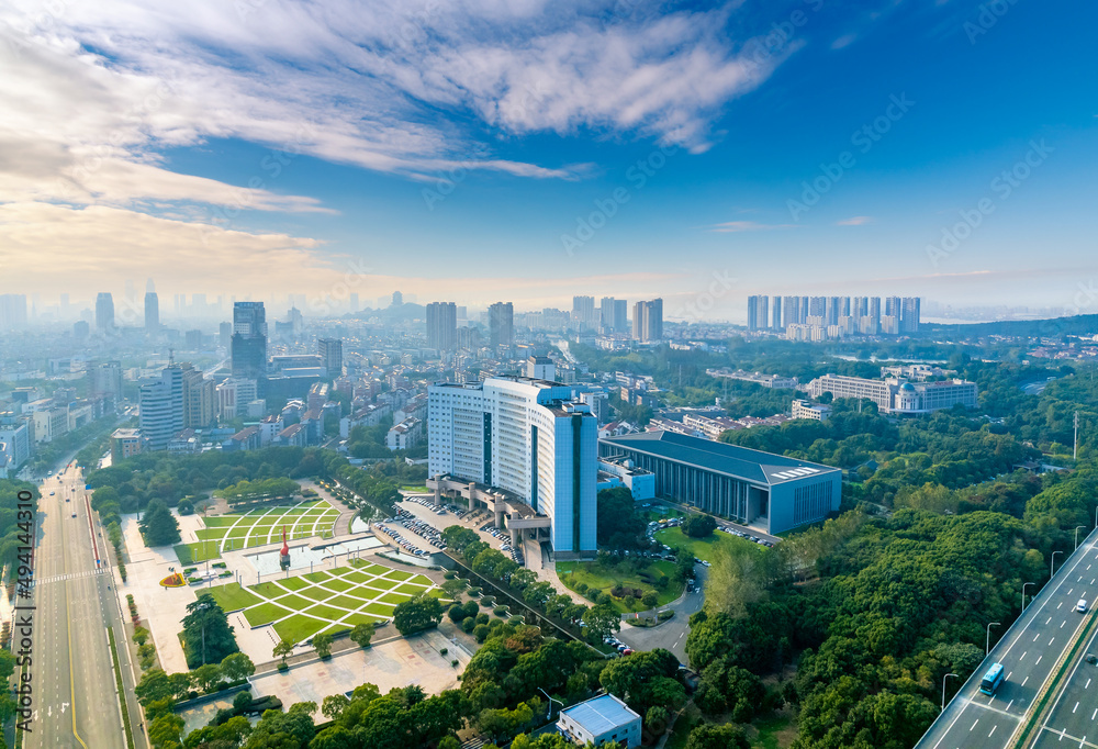 Naklejka premium Dusk scenery of Jiangyin City, Jiangsu Province, China