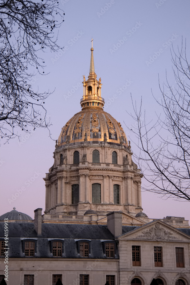 Fototapeta premium The dome of Les Invalides at sunset in Paris, France