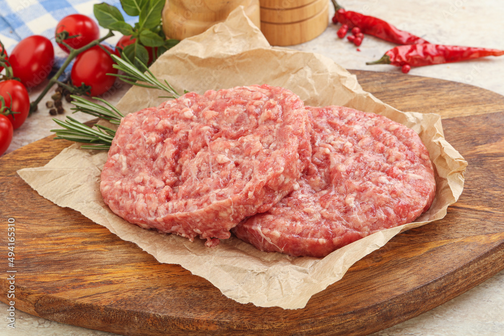Raw pork cutlet for burger Raw pork cutlet for burger