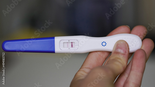 Positive pregnancy test/Test de grossesse positif