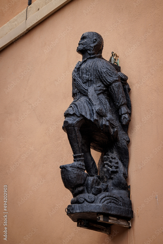 Naklejka premium Marcaró de proa en una pared de al lado del Mercat de la Barceloneta, Barcelona