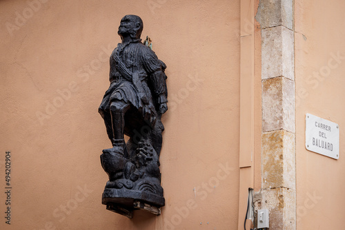 Marcaró de proa en una pared de al lado del Mercat de la Barceloneta, Barcelona