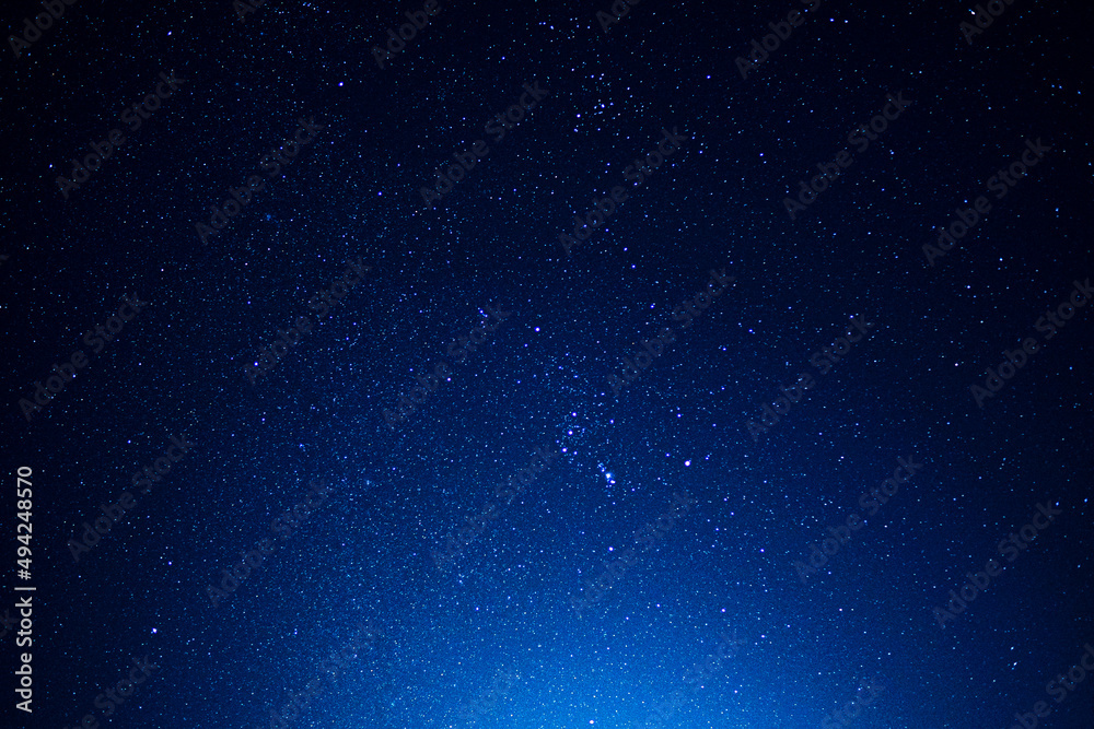 Fototapeta premium 沖縄の冬の満天の星空