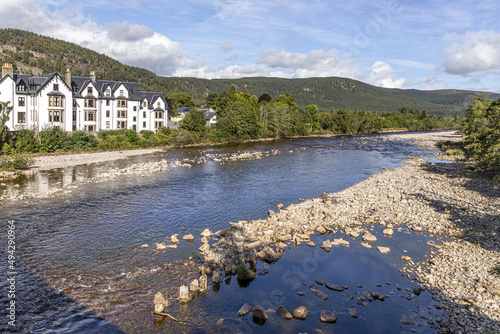 Canvas-taulu The Monaltrie beside the River Dee at Ballater, Aberdeenshire, Scotland UK