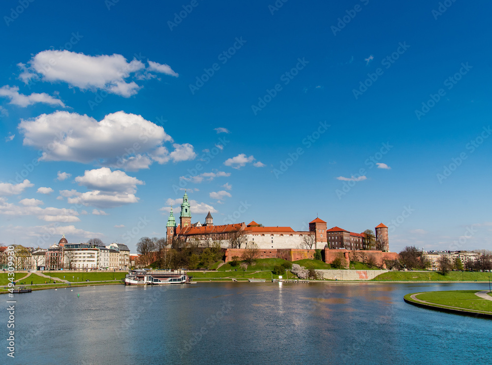 Fototapeta premium Wawel Castle, famous landmark in Krakow Poland. 