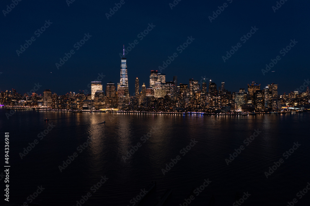 Obraz premium sunset over manhattan