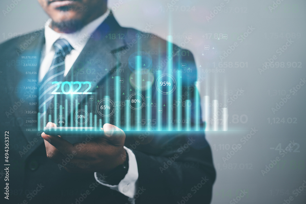 online stock trading Businessmen show trends driving cryptocurrency to develop financial technology investment business, online currency trading, market analysis, business concept 2022.
online stock trading Businessmen show trends driving cryptocurrency to develop financial technology investment business, online currency trading, market analysis, business concept 2022.