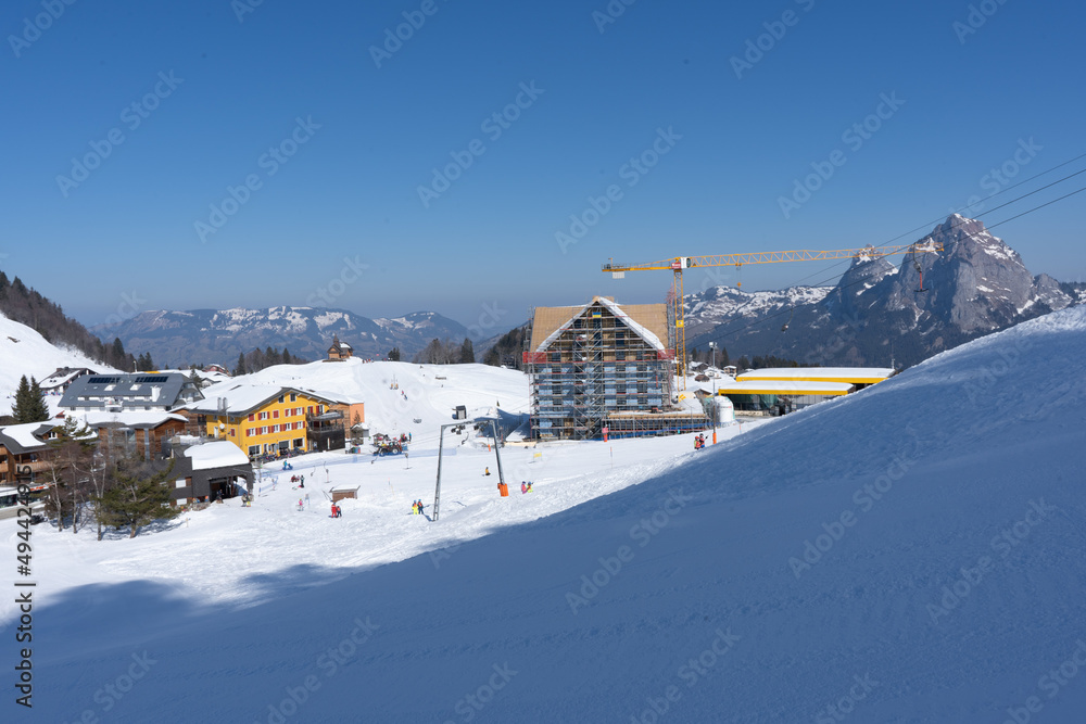 Belalp, closer to the sky, n winter, the snow sports area on Belalp offers a wide range of snow sports for all ages and countless slopes are waiting to be discovered on skis and snowboard. Bern,Zug,su