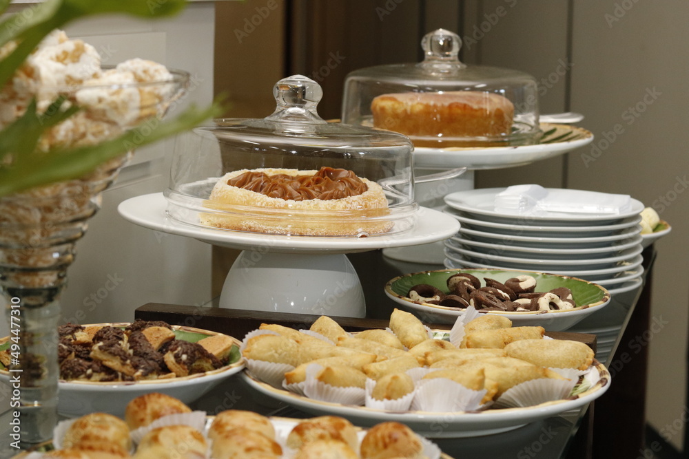 CAKES CAKES