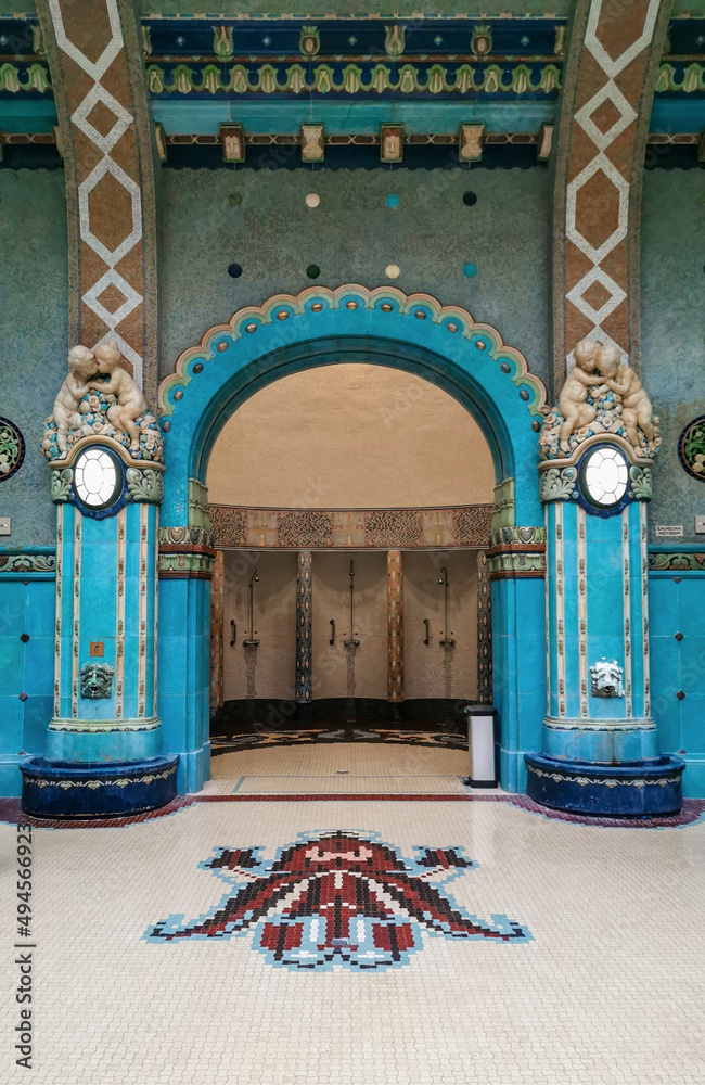 Obraz premium Mosaic blue tiles in amazing indoor spa in Budapest