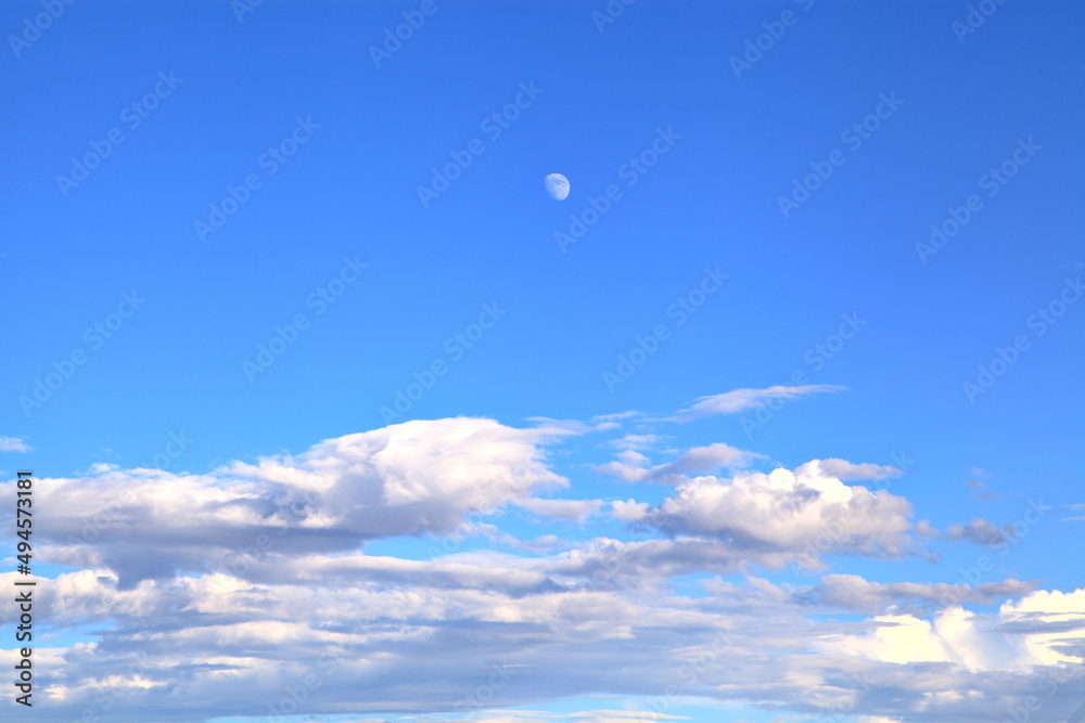  Scene of clouds in blue sky