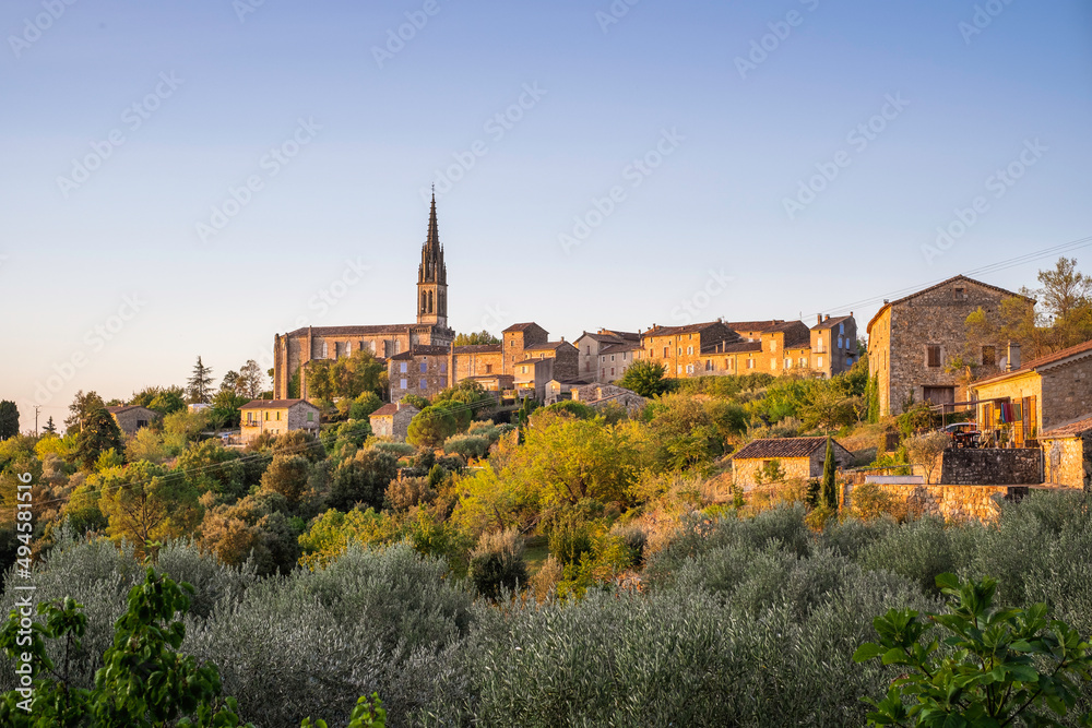 France, Ardèche (07), le village médiéval de Banne dans le canton des Vans.