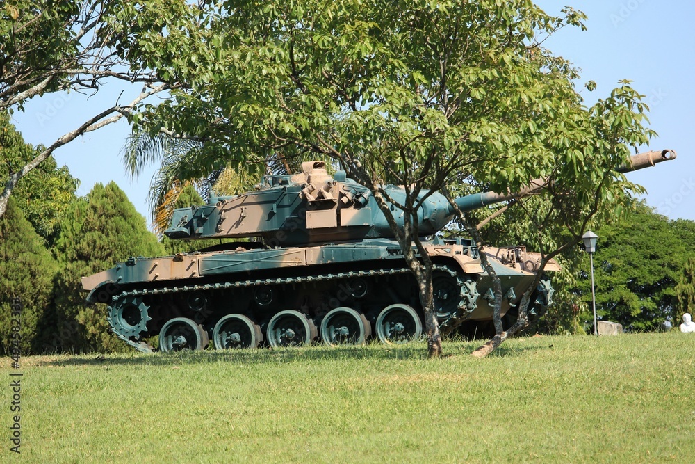 Fototapeta premium camo tank