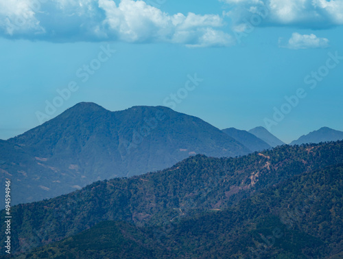 Fototapeta Naklejka Na Ścianę i Meble -  Montañas Guatemala