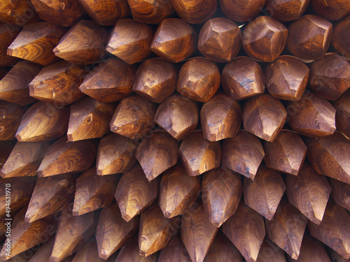 Canvastavla Impregnated pointed wooden piles