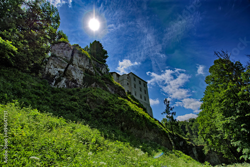 Pieskowa Skała castle photo