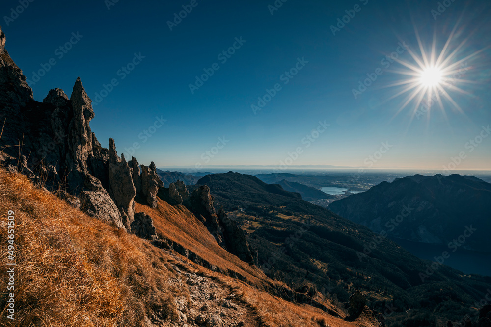 Obraz premium sunrise in the mountains