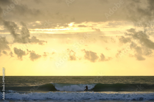 Obraz na płótnie atardecer surf w salonie
