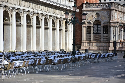 Piazza san marco venezia tavoli e sedie bar