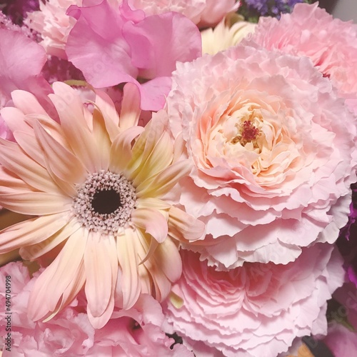 Fototapeta Naklejka Na Ścianę i Meble -  A Beautiful Pink roses bouquet