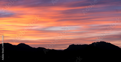 Fototapeta Naklejka Na Ścianę i Meble -  Mountain sunset