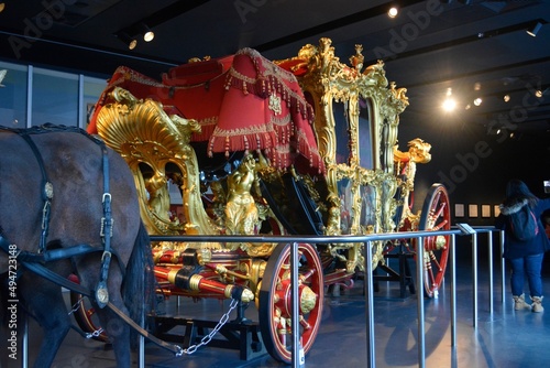 Fototapeta Naklejka Na Ścianę i Meble -  horse and carriage